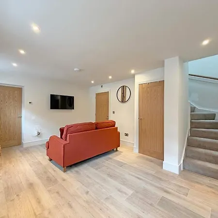 The Stables - Stylish Sleeps 6 And Parking