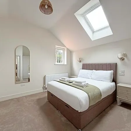 The Stables - Stylish Sleeps 6 And Parking